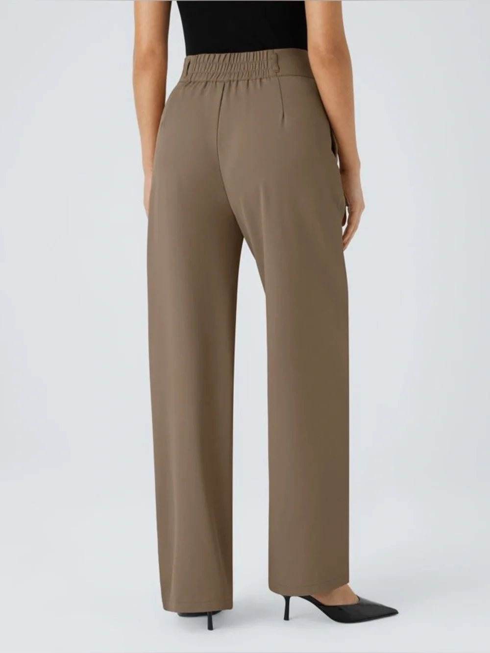 HALARA Flex™ High Waisted Shirred Straight Leg Pants - size Large